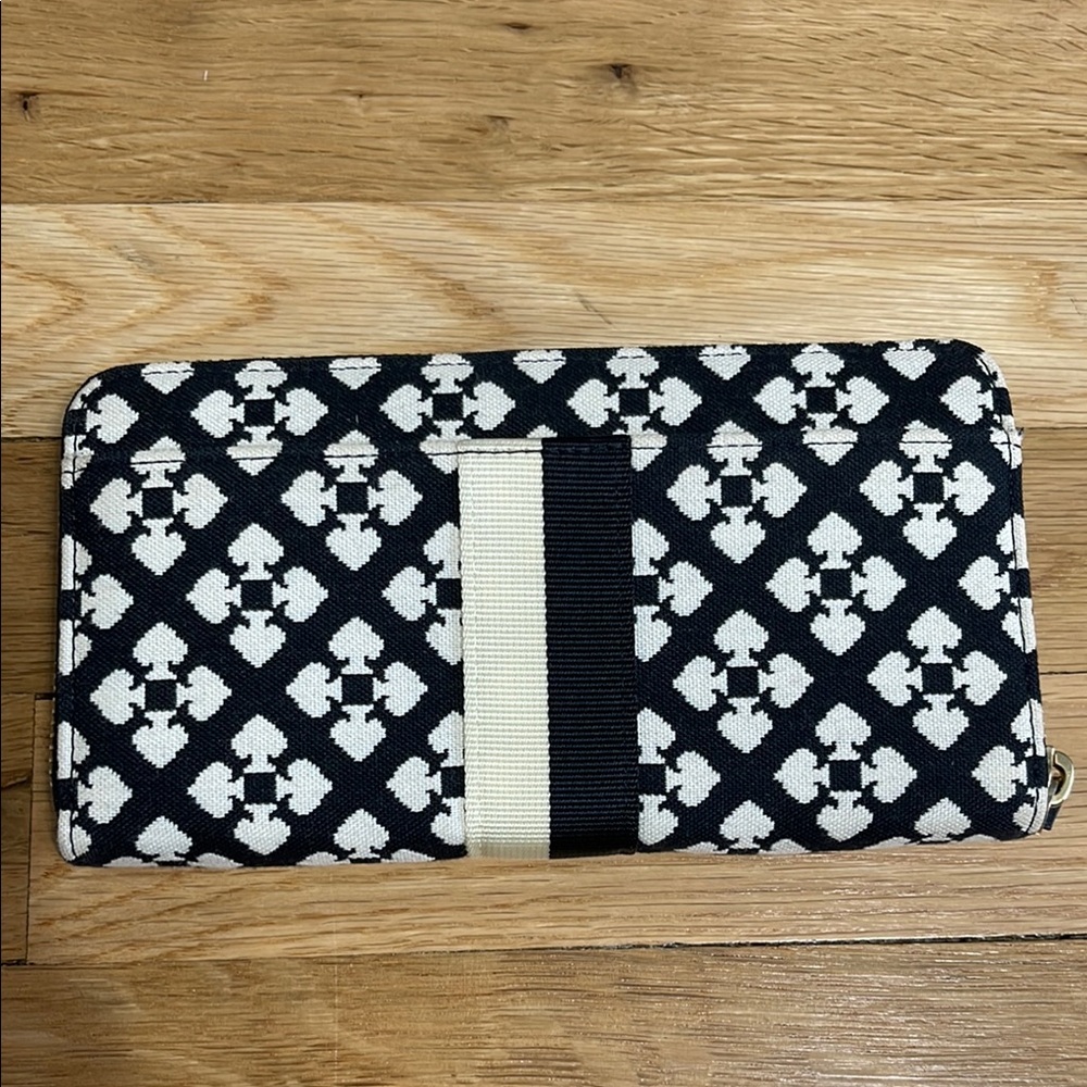 Kate Spade Black and White Wallet - Picture 3 of 7